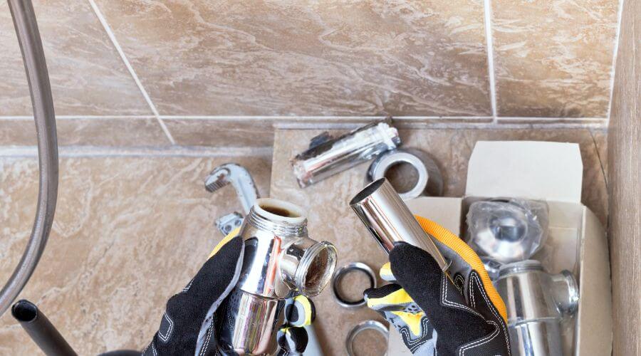 Professional gutter cleaning in Fort Thompson, SD